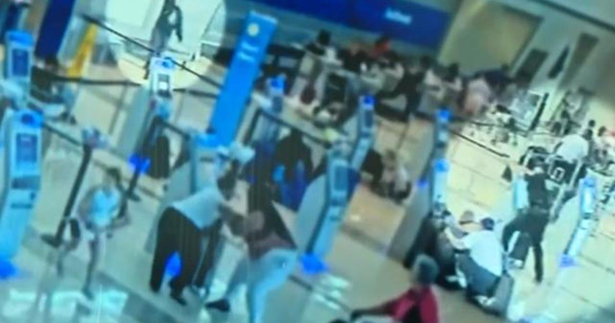 Dallas police release videos of airport shooting